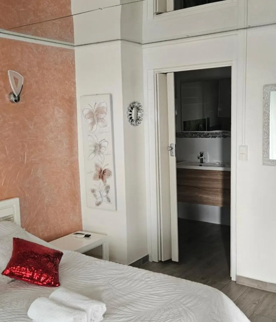 Dreams Paradise Suite Avec Baignoire Et Vingt Studios Tout Confort Le Diamant Apartmanhotel